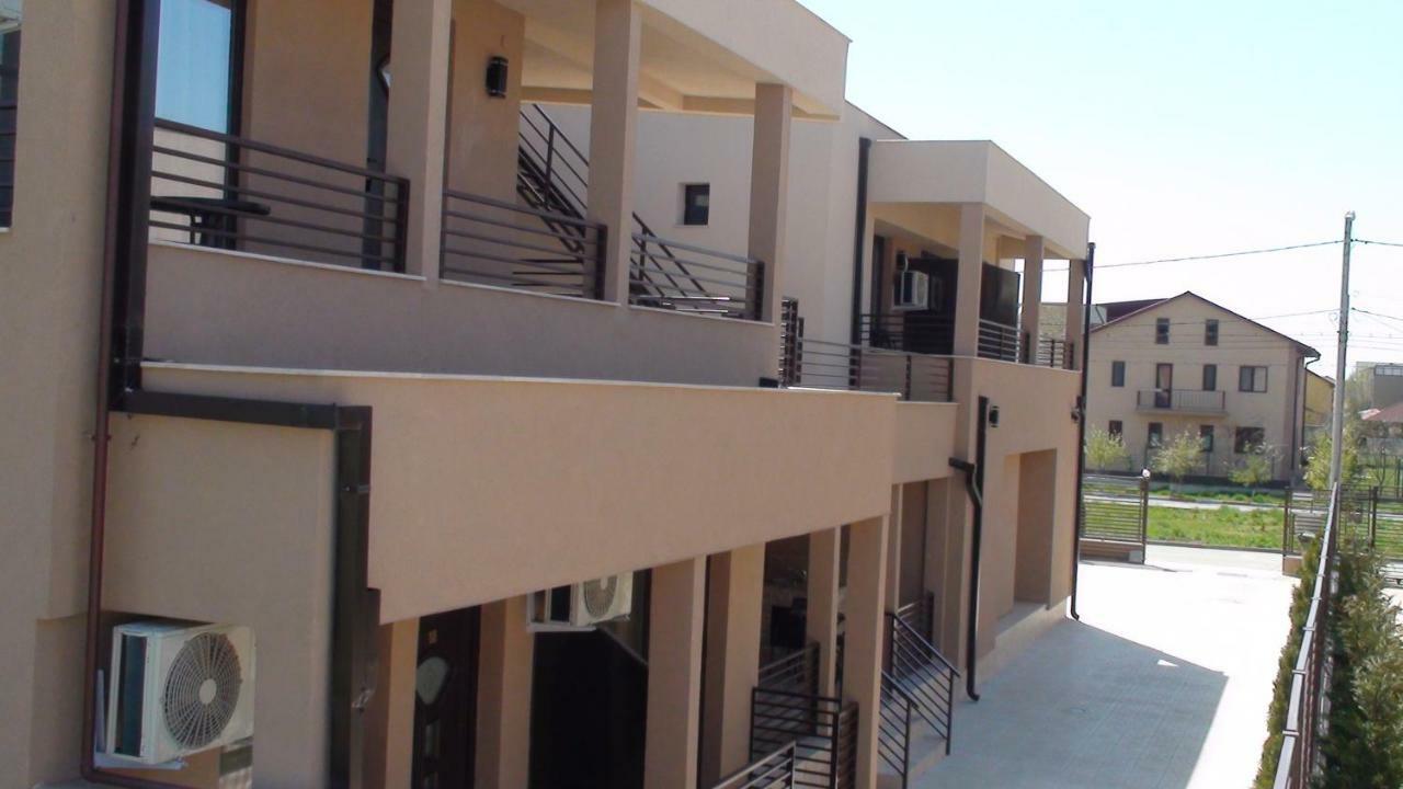 Vila Ando Mamaia Nord นาโวดาริ ภายนอก รูปภาพ